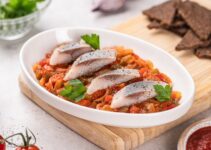 Domowe śledzie po cygańsku – prosta, wyrazista przystawka